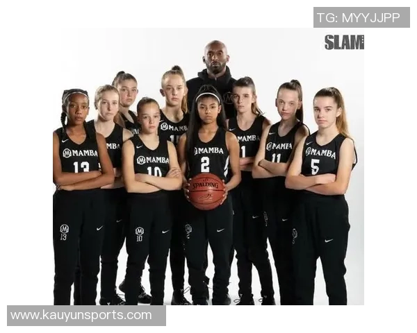 佩奇女友阿奇福德荣登SLAM杂志封面明年将征战WNBA